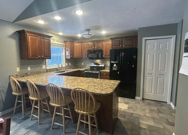 Property at 3197 Burkley Rd, Williamston, MI 48895, 5 beds, 3.5 baths