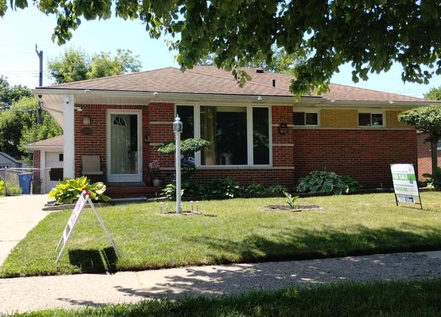 Property at 8383 Dixie Ln, Dearborn Heights, MI 48127, 3 beds, 1.5 baths