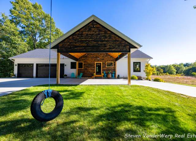 Property at 12640 Bucs Dr, Grand Haven, MI 49417, 4 beds, 4 baths