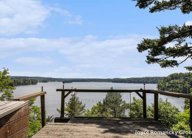 Property at 5752 E 52nd St, Newaygo, MI 49337, 2 beds, 1 bath