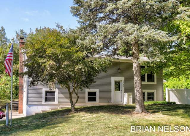 Property at 3988 Beeline Rd, Holland, MI 49423, 3 beds, 1.5 baths