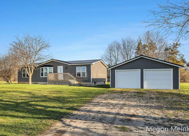 Property at 10660 Ellis Rd, Belding, MI 48809, 3 beds, 2 baths