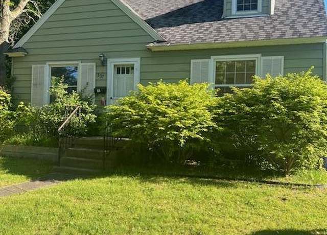 Property at 337 E Pine St, Fremont, MI 49412, 3 beds, 2 baths