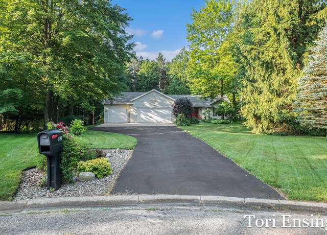 Property at 1621 Clark Ct, Greenville, MI 48838, 4 beds, 3 baths