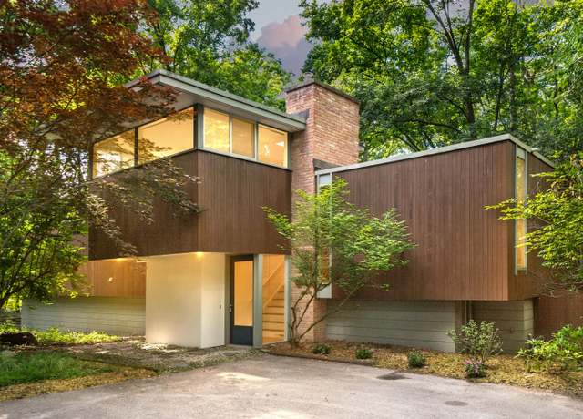 Property at 2707 Englave Dr, Ann Arbor, MI 48103, 3 beds, 2 baths