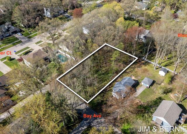 Property at 648 Bay Ave, Holland, MI 49423