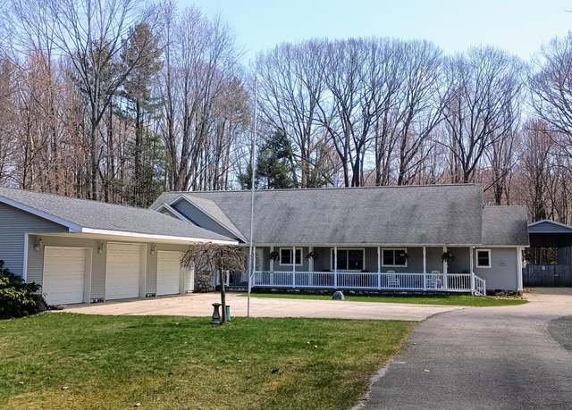 Property at 1658 Ridgeview Ct, Ludington, MI 49431, 2 beds, 3.5 baths