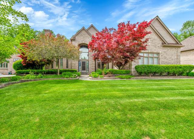 Property at 482 Torrington Dr W, Canton, MI 48188, 4 beds, 3.5 baths