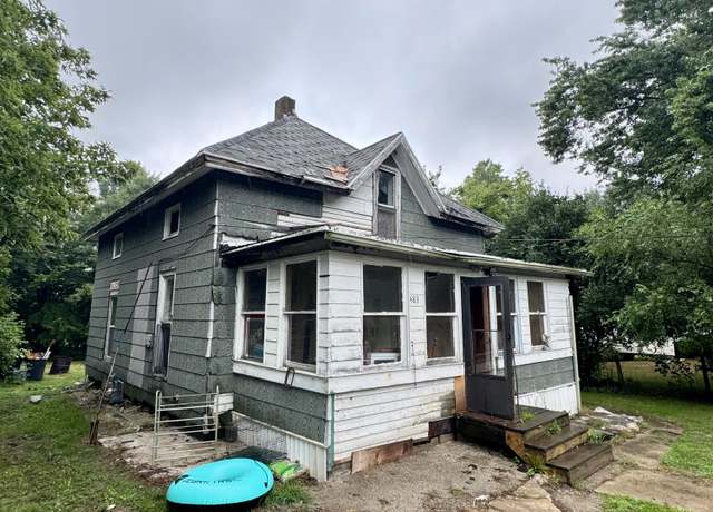 Property at 483 2nd St, Benton Harbor, MI 49022, 4 beds, 2 baths