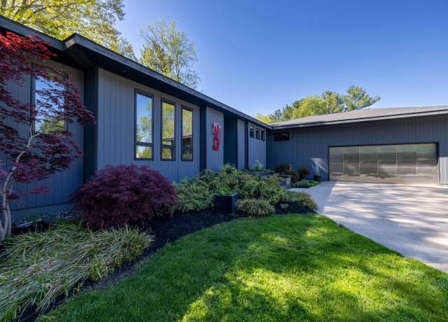 Property at 12737 Sanctuary Pl, Grand Haven, MI 49417, 4 beds, 2.5 baths