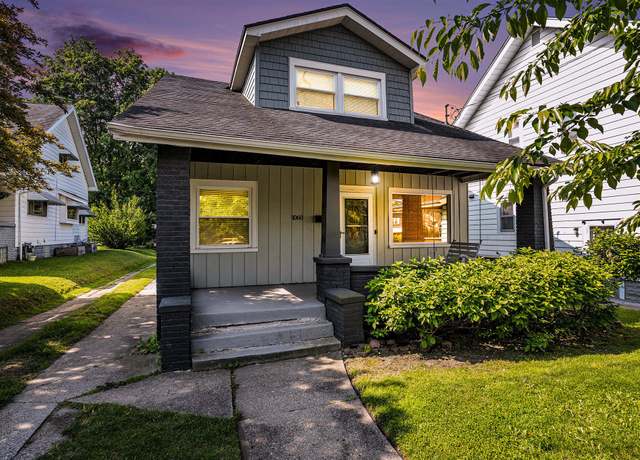 Property at 1060 Walker Ave NW, Grand Rapids, MI 49504, 3 beds, 1.5 baths