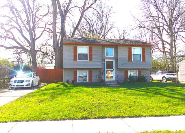 Property at 2190 Hemlock Dr, Ann Arbor, MI 48108, 4 beds, 2 baths