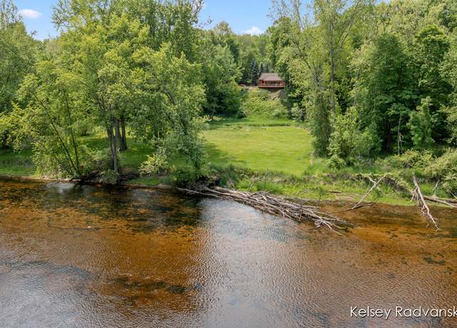 Property at 3223 W 96th St, Grant, MI 49327, 3 beds, 2 baths