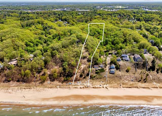 Property at 18111 Ridge Dr, Grand Haven, MI 49417