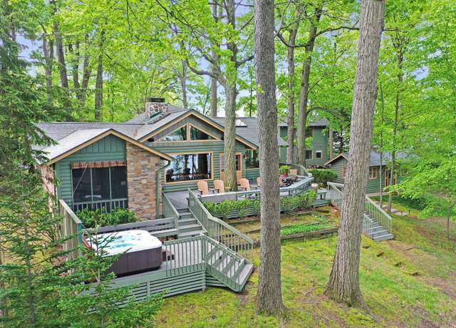 Property at 11258 Point Rd, Three Rivers, MI 49093, 3 beds, 2 baths