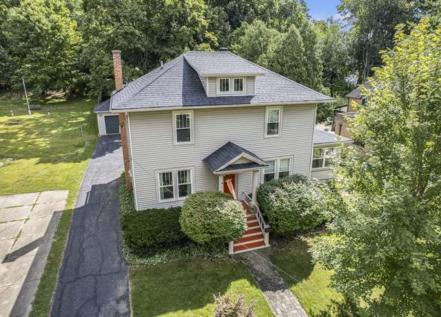 Property at 320 N Madison St, Marshall, MI 49068, 3 beds, 1.5 baths