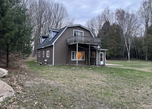 Property at 264 30th Ave, Sears, MI 49679, 1 bed, 1.5 baths