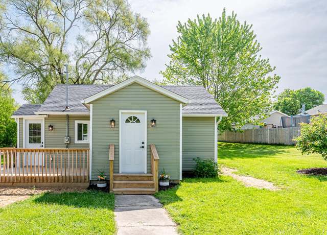 Property at 607 S Mill St, St. Louis, MI 48880, 2 beds, 1 bath