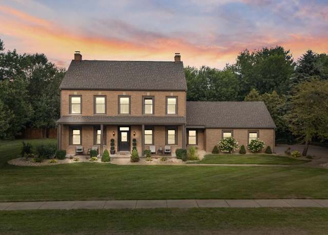 Property at 4435 Sunnymeade Dr, St. Joseph, MI 49085, 5 beds, 4 baths