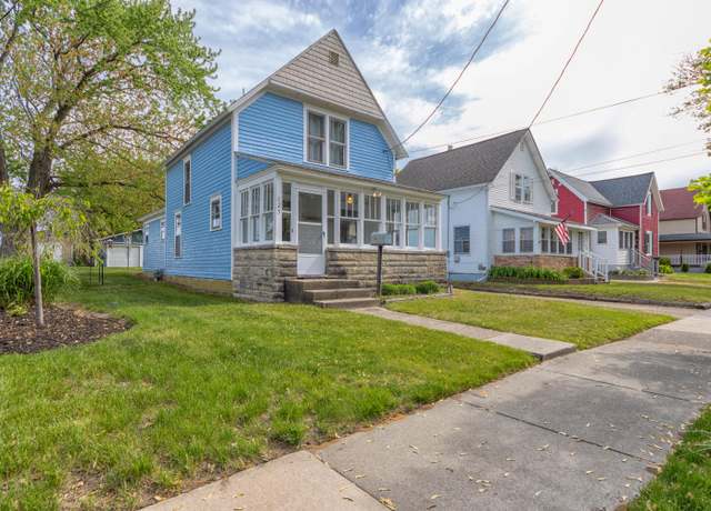 Property at 825 Conger St, South Haven, MI 49090, 3 beds, 1.5 baths