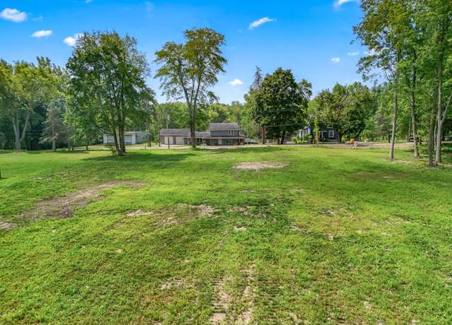 Property at 97 W Hallett St, Hillsdale, MI 49242