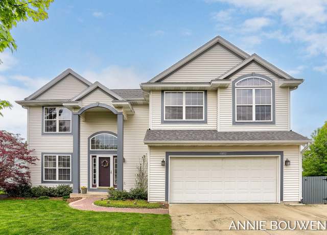 Property at 10852 Thornberry Way, Zeeland, MI 49464, 5 beds, 3.5 baths