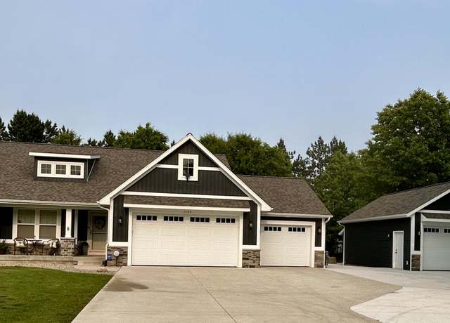 Property at 1749 Fairview Dr, Allegan, MI 49010, 4 beds, 3.5 baths