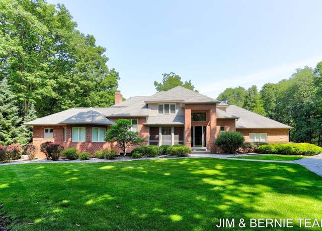 Property at 6579 Partridge Ln, Holland, MI 49423, 4 beds, 4.5 baths