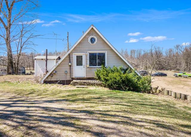 Property at 425 N Brucker Ave, Hesperia, MI 49421, 2 beds, 1 bath