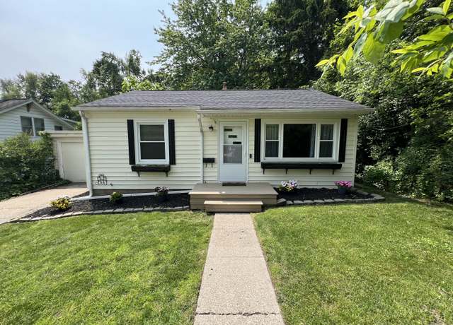 Property at 133 Inkster Ave, Kalamazoo, MI 49001, 2 beds, 1 bath
