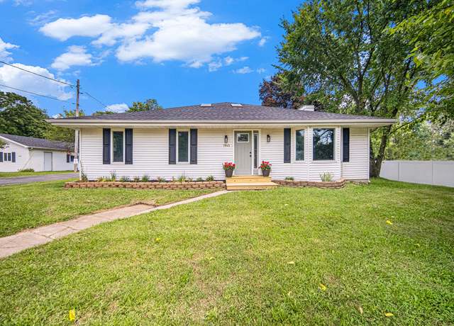 Property at 1945 Cooper St, Jackson, MI 49202, 3 beds, 2 baths