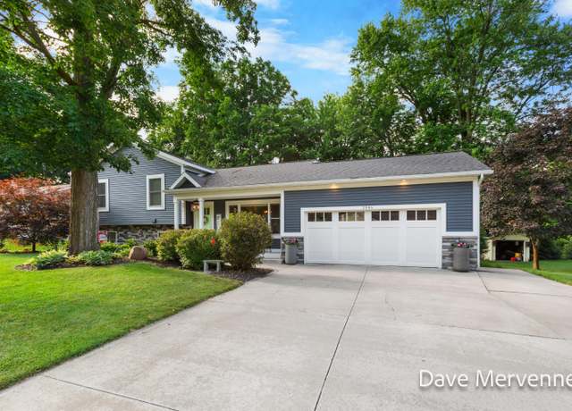 Property at 2845 Ridgecrest St SW, Byron Center, MI 49315, 3 beds, 3 baths