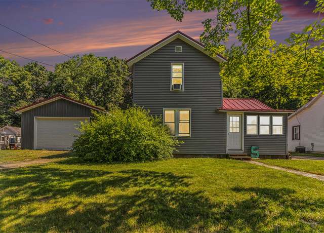 Property at 617 E Thorn St, Hastings, MI 49058, 2 beds, 1 bath
