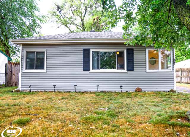 Property at 3187 Stratford Dr SW, Wyoming, MI 49509, 2 beds, 1 bath
