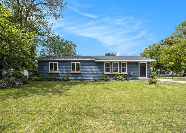 Property at 1988 Kregel Ave, Muskegon, MI 49442, 4 beds, 3.5 baths
