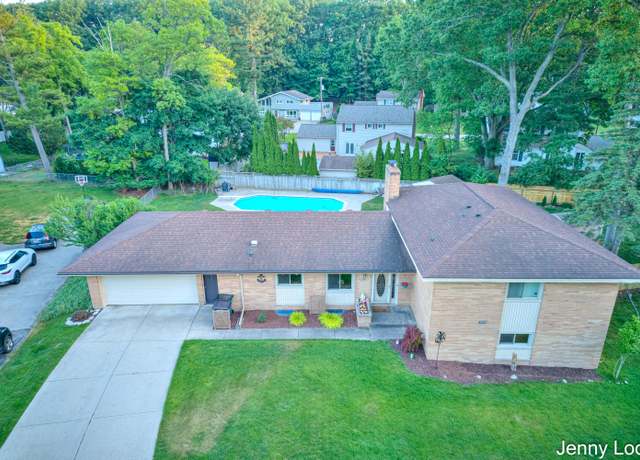 Property at 2081 Maryland Blvd, Norton Shores, MI 49441, 5 beds, 3.5 baths