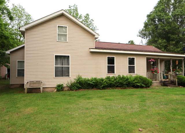 Property at 113 S Park St, Union City, MI 49094, 3 beds, 1 bath