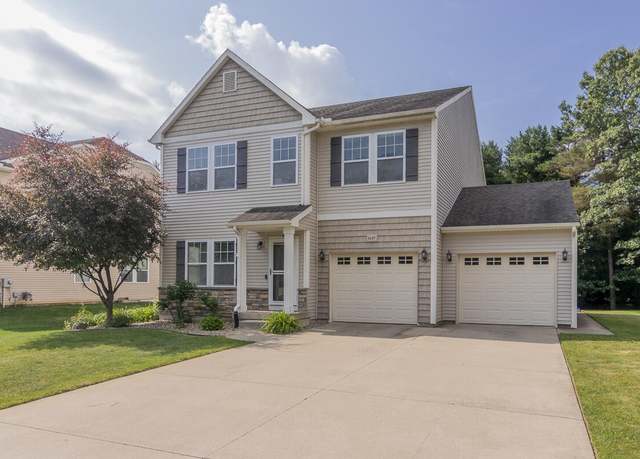 Property at 6107 Equestrian Woods Ct, Kalamazoo, MI 49009, 5 beds, 2.5 baths