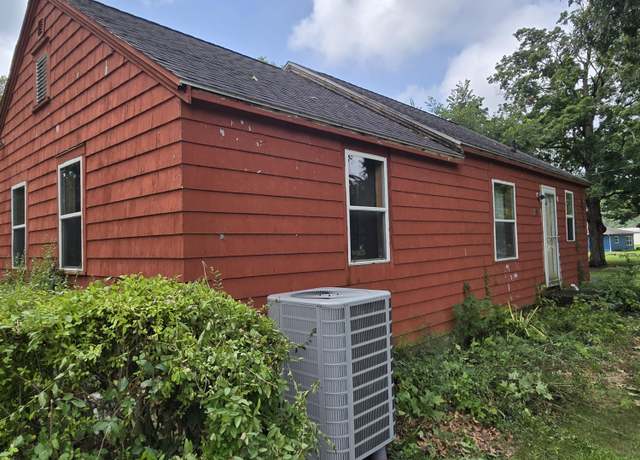 Property at 801 Terre Coupe St, Buchanan, MI 49107, 2 beds, 1 bath