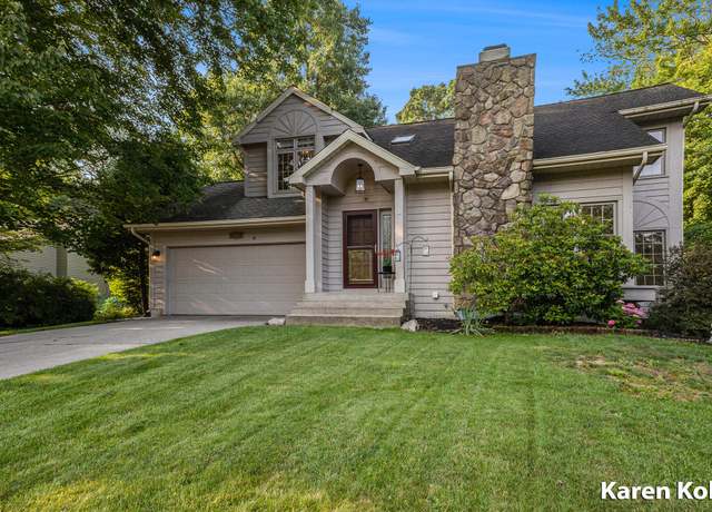 Property at 5268 E Woodmeade Ct SE, Ada, MI 49301, 3 beds, 3.5 baths