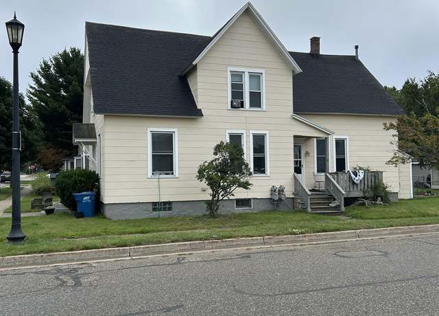 Property at 109 W Melendy St, Ludington, MI 49431, 5 beds, 4 baths