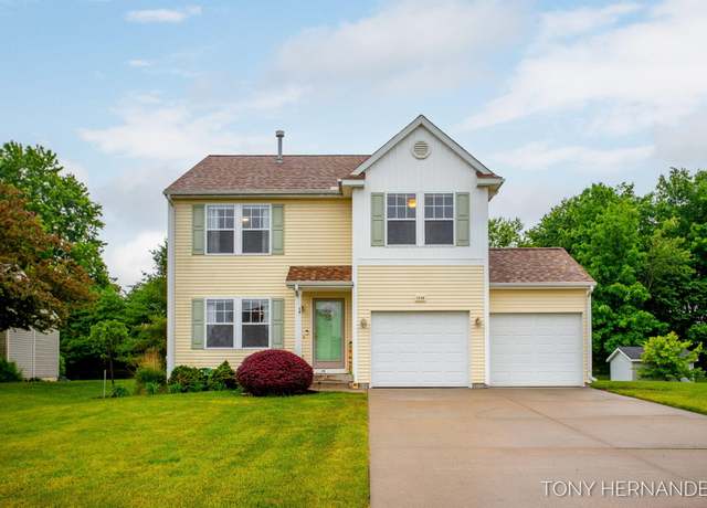 Property at 1648 Crescent Pointe Dr SE, Caledonia, MI 49316, 3 beds, 3.5 baths