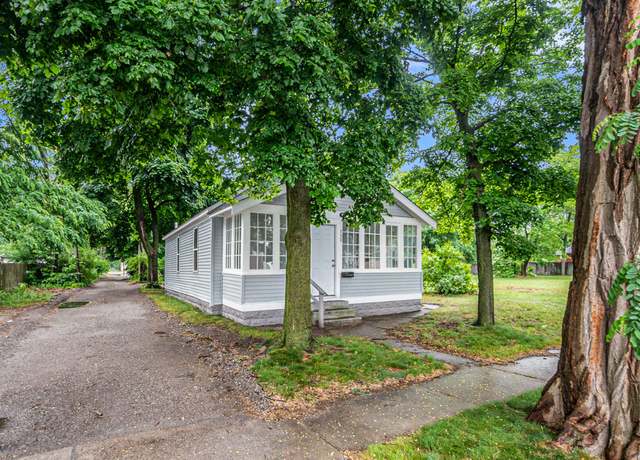 Property at 330 W Larch Ave, Muskegon, MI 49441, 2 beds, 1 bath