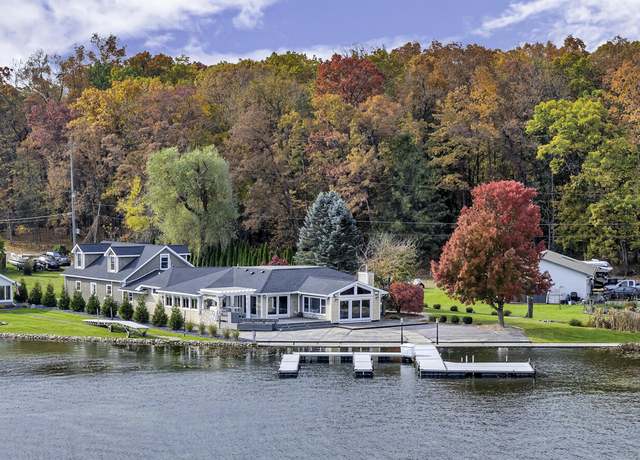 Property at 2217 Shady Lane Ct, Clarklake, MI 49234, 5 beds, 2 baths