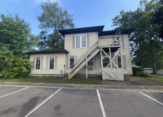 Property at 214 S Franklin St, Greenville, MI 48838, 4 beds, 4 baths