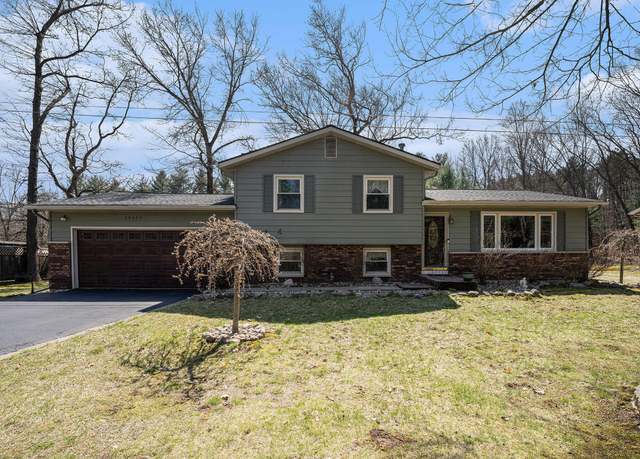 Property at 30429 62nd Ave, Lawton, MI 49065, 3 beds, 2 baths