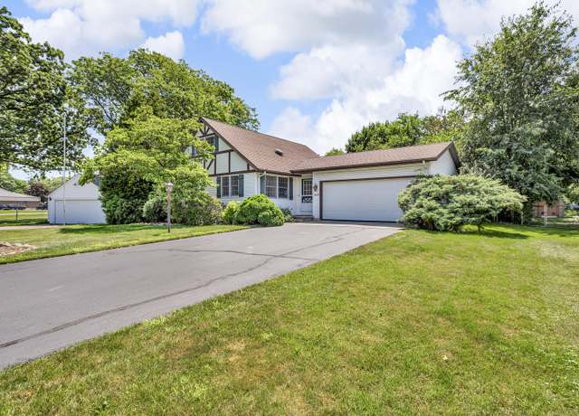 Property at 1007 Oak Grove Rd, Jackson, MI 49203, 3 beds, 2 baths