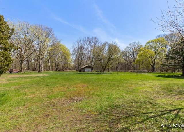 Property at 610 Summerset Dr, Jenison, MI 49428