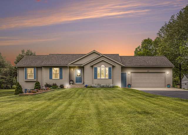 Property at 12697 Lindy Anne Ct NE, Cedar Springs, MI 49319, 4 beds, 3 baths