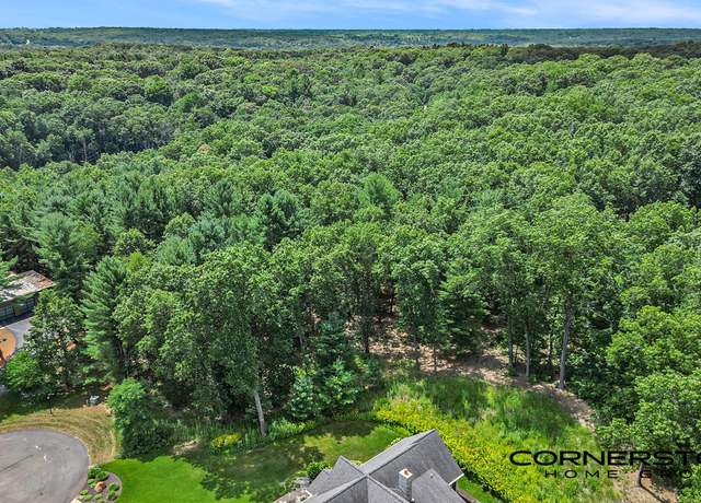 Property at 6609 Knockadoon Dr, Rockford, MI 49341